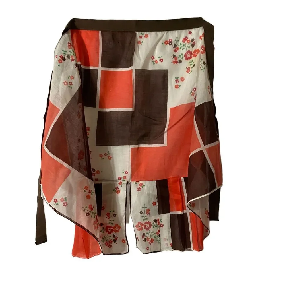 #5752 Womens Sheer Brown and Red Floral Half Apron